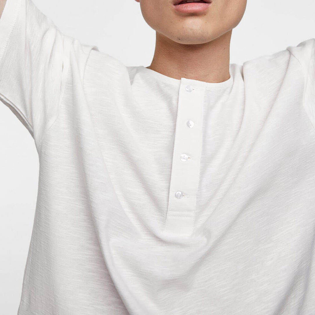 T-Shirt With Buttons - Image 4